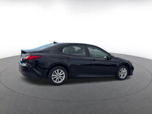 Used 2025 Toyota Camry LE image 14
