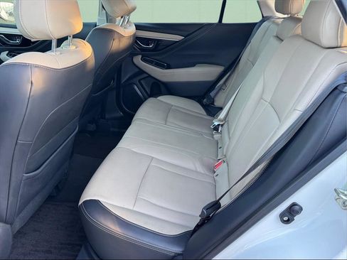 Used 2020 Subaru Outback Limited image 12