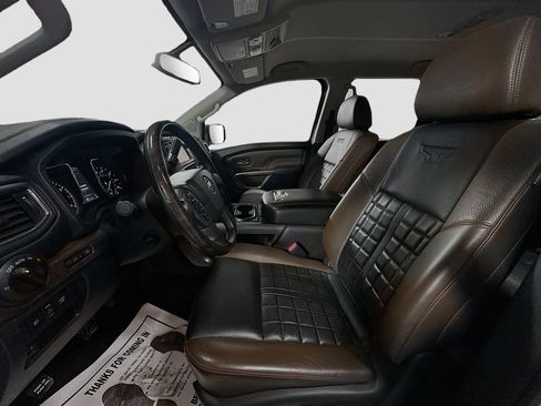 Used 2018 Nissan Titan Platinum Reserve AWD/4WD image 20