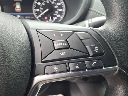 Used 2024 Nissan Sentra SV FWD image 21