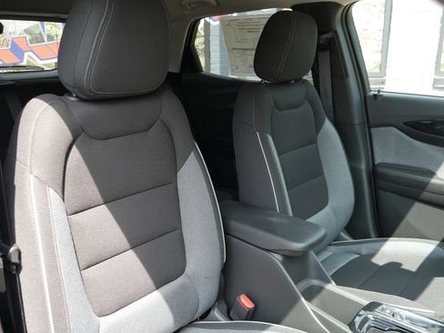 New 2026 Chevrolet TrailBlazer LT w/ Midnight Edition AWD/4WD image 9