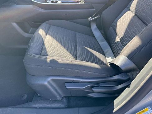 New 2026 Chevrolet Equinox LT image 34