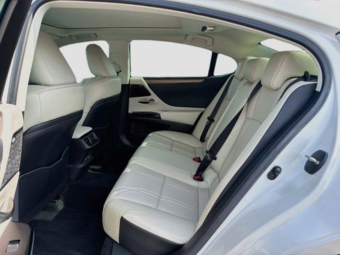 Used 2024 Lexus ES 350 Ultra Luxury w/ Accessory Package (Z2) FWD image 20