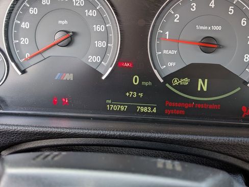 Used 2018 BMW M4 Convertible image 17