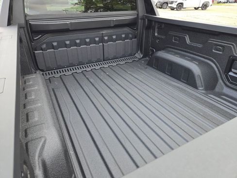 New 2026 GMC Sierra EV Elevation AWD/4WD image 27