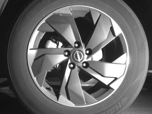 Used 2025 Nissan Rogue SV image 9