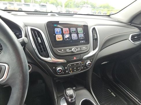 Used 2018 Chevrolet Equinox Premier FWD image 20