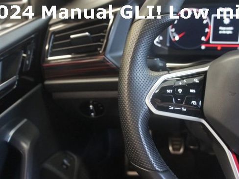 Used 2024 Volkswagen Jetta GLI 40th Anniversary Edition image 23