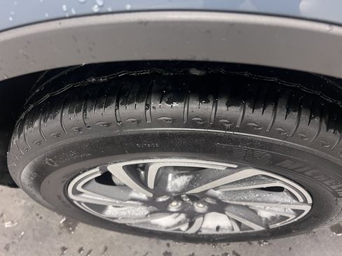 Used 2023 Lincoln Corsair AWD image 10