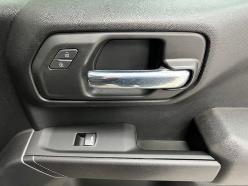 Used 2023 Chevrolet Silverado 1500 Custom image 51