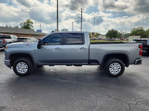 Used 2025 Chevrolet Silverado 3500 LT AWD/4WD image 7