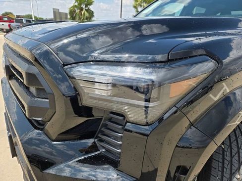 New 2026 Toyota Tacoma SR AWD/4WD image 13