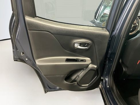 Used 2020 Jeep Renegade Trailhawk w/ Popular Equipment Group AWD/4WD image 26