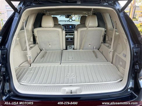 Used 2017 Toyota Highlander Limited image 28