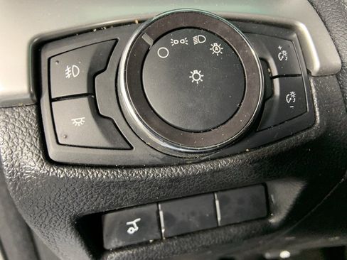 Used 2017 Ford Explorer XLT w/ Equipment Group 201A image 9