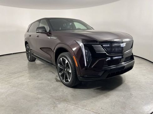Certified 2025 Cadillac Escalade IQ Sport 2 AWD/4WD image 2