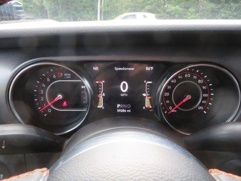 Used 2021 Jeep Gladiator Mojave AWD/4WD image 16