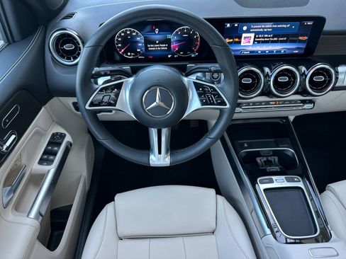 Certified 2026 Mercedes-Benz GLB 250 4MATIC image 16