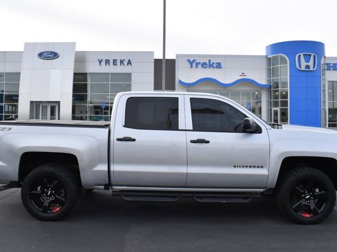 Used 2017 Chevrolet Silverado 1500 LTZ Z71 w/ Redline Edition image 1