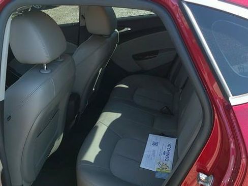 Used 2012 Buick Verano FWD image 9