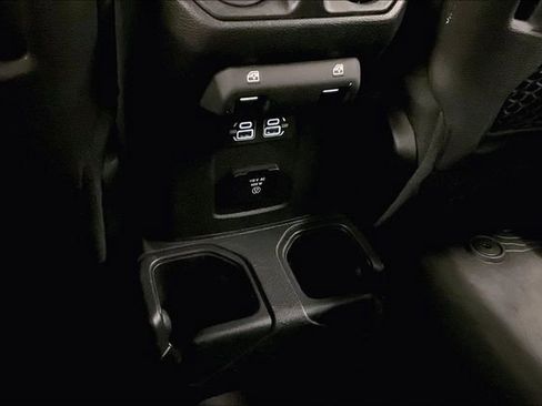 Used 2021 Jeep Gladiator Mojave w/ Cold Weather Group AWD/4WD image 32