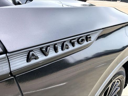 Used 2020 Lincoln Aviator Reserve w/ Equipment Group 201A RWD image 28