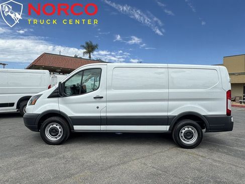 Used 2017 Ford Transit 250 130 Low Roof image 7