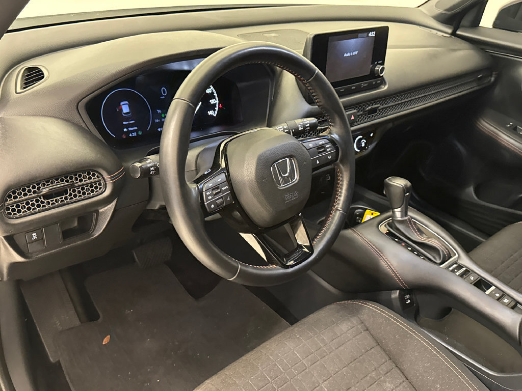 Certified 2025 Honda HR-V Sport image 20