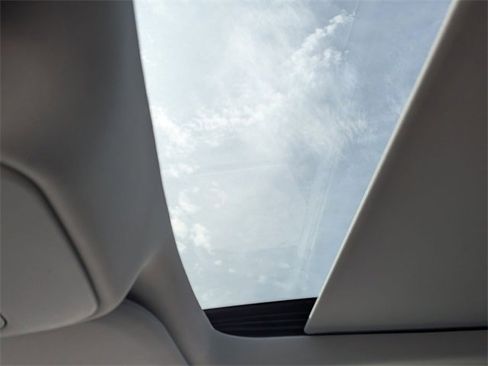 Used 2025 Ford Expedition Active image 24