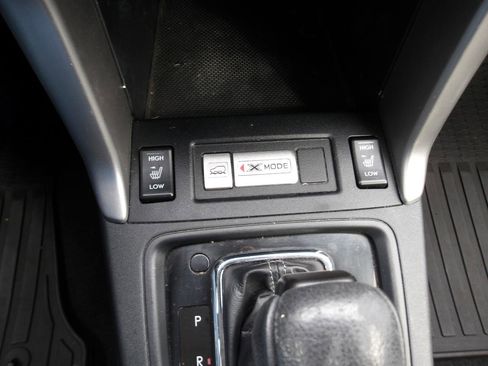 Used 2016 Subaru Forester 2.5i Touring w/ Eyesight & Navigation System AWD/4WD image 23