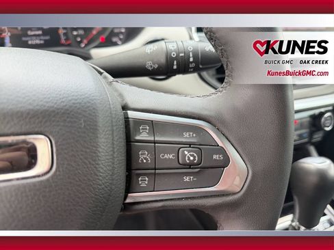 Used 2025 Jeep Compass Limited AWD/4WD image 18