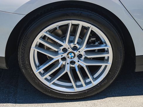Used 2024 BMW 530i w/ Convenience Package RWD image 12