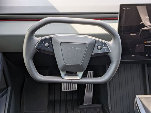 Used 2025 Tesla Cybertruck AWD Crew Cab image 30