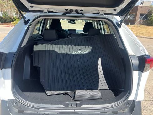 Used 2024 Toyota RAV4 LE AWD/4WD image 28