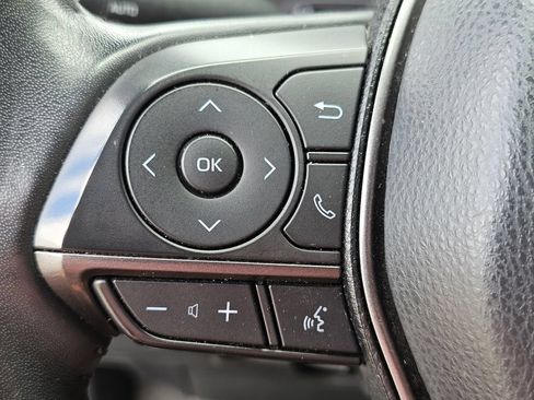 Used 2024 Toyota Camry SE FWD image 17