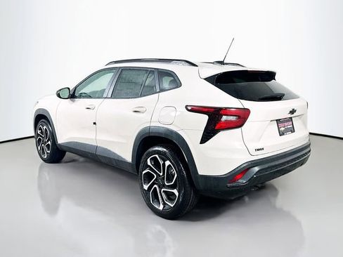 New 2026 Chevrolet Trax RS w/ Sunroof Package image 7