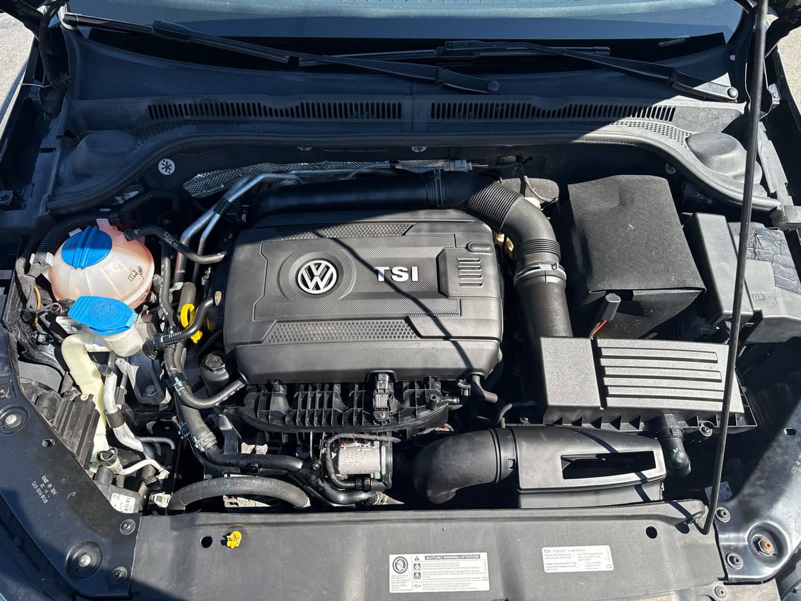 Used 2014 Volkswagen Jetta GLI Autobahn FWD image 16
