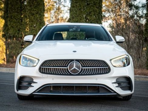Used 2021 Mercedes-Benz E 350 Sedan w/ Premium Package image 16