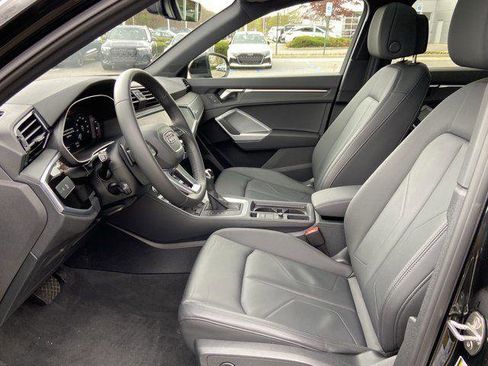 Used 2025 Audi Q3 2.0T Premium w/ Convenience Package AWD/4WD image 23
