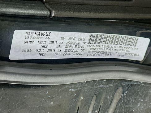 Used 2017 Jeep Grand Cherokee Limited image 12