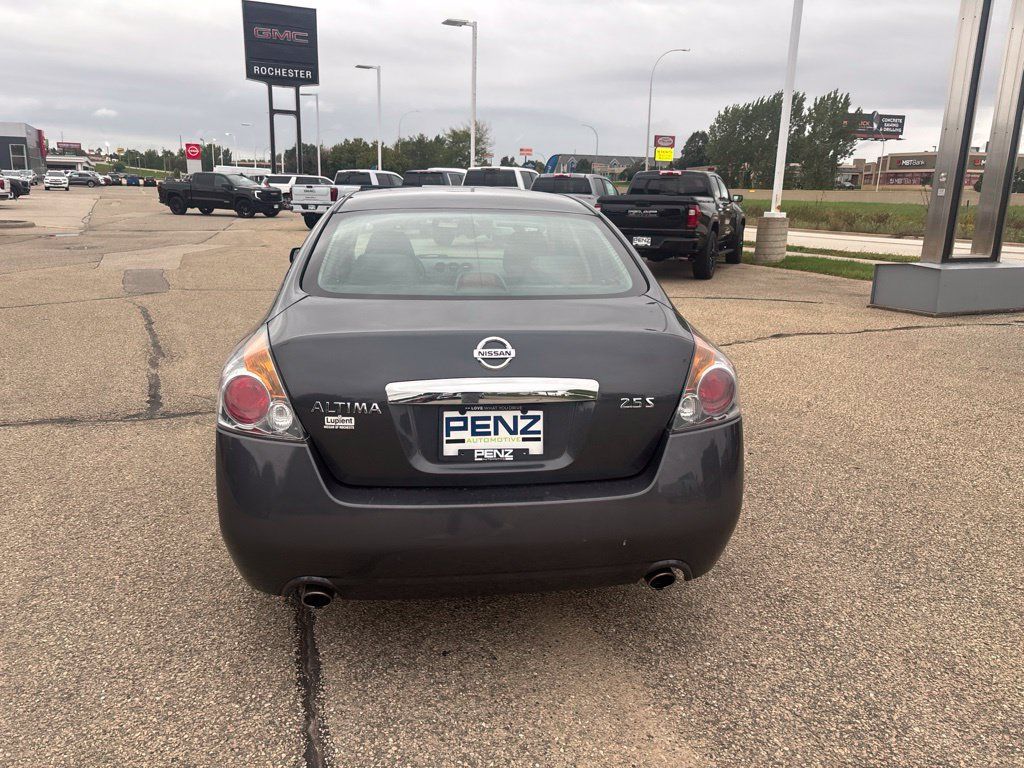 Used 2011 Nissan Altima 2.5 S w/ Convenience Pkg FWD image 7