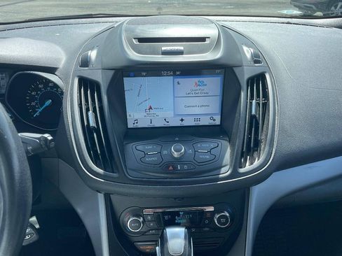 Used 2016 Ford Escape SE w/ SE Leather Comfort Package AWD/4WD image 19