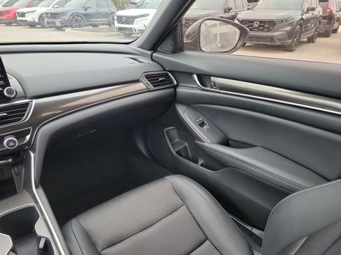 Used 2022 Honda Accord Sport image 17