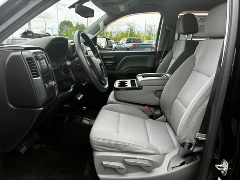 Used 2018 Chevrolet Silverado 1500 Custom w/ Custom Value Package AWD/4WD image 21
