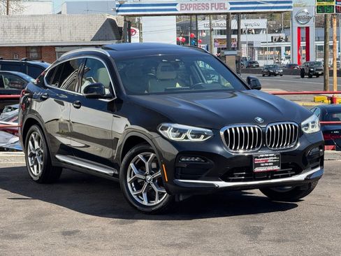 Used 2020 BMW X4 xDrive30i w/ Executive Package image 11