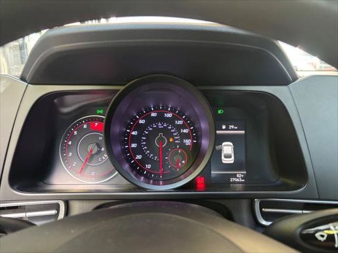 Used 2023 Hyundai Elantra SEL w/ Cargo Package FWD image 30