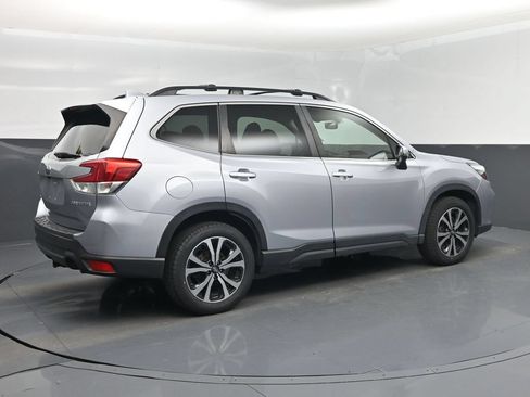 Used 2020 Subaru Forester Limited AWD/4WD image 3