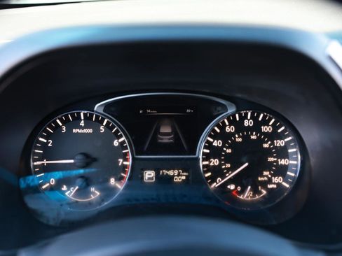 Used 2014 Nissan Pathfinder S image 30