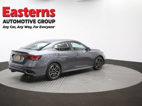 Used 2025 Nissan Sentra SR FWD image 40