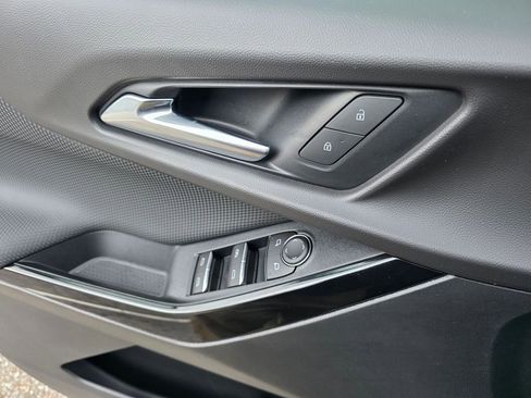 New 2026 Chevrolet Equinox RS image 13